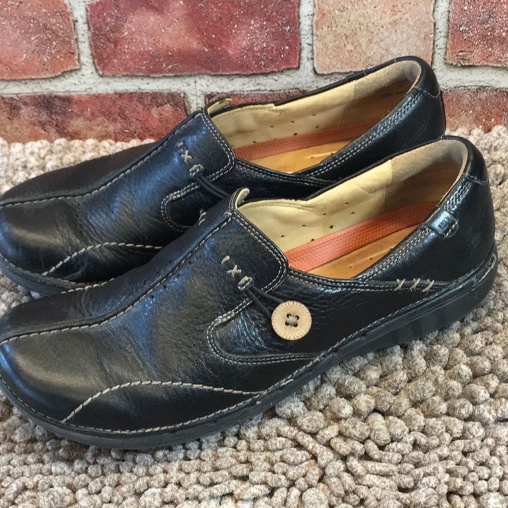 Clarks Unstructured Slip On Loafers Booties - image 5